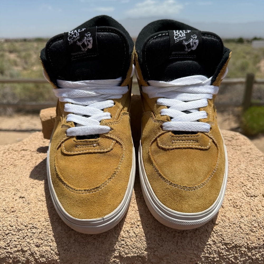 🎉 Unisex Vans Half Cab.
